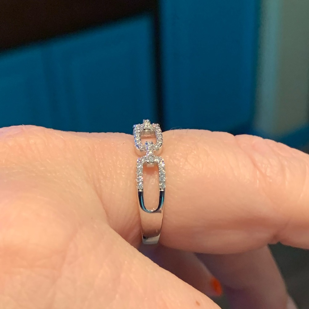 #2 Stunning D link chain style Moissanite band - Picture 4 of 5